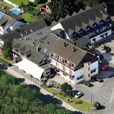 Land-Gut-Hotel Zum Alten Forsthaus - Aufladestation Fuer Elektroautos Hurtgenwald Bagian luar foto