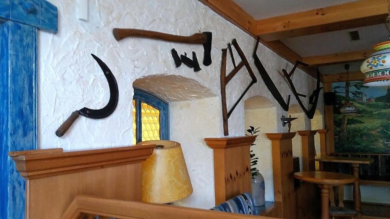 Land-Gut-Hotel Zum Alten Forsthaus - Aufladestation Fuer Elektroautos Hurtgenwald Bagian luar foto