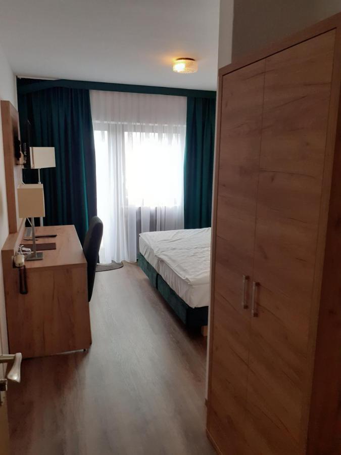 Land-Gut-Hotel Zum Alten Forsthaus - Aufladestation Fuer Elektroautos Hurtgenwald Bagian luar foto
