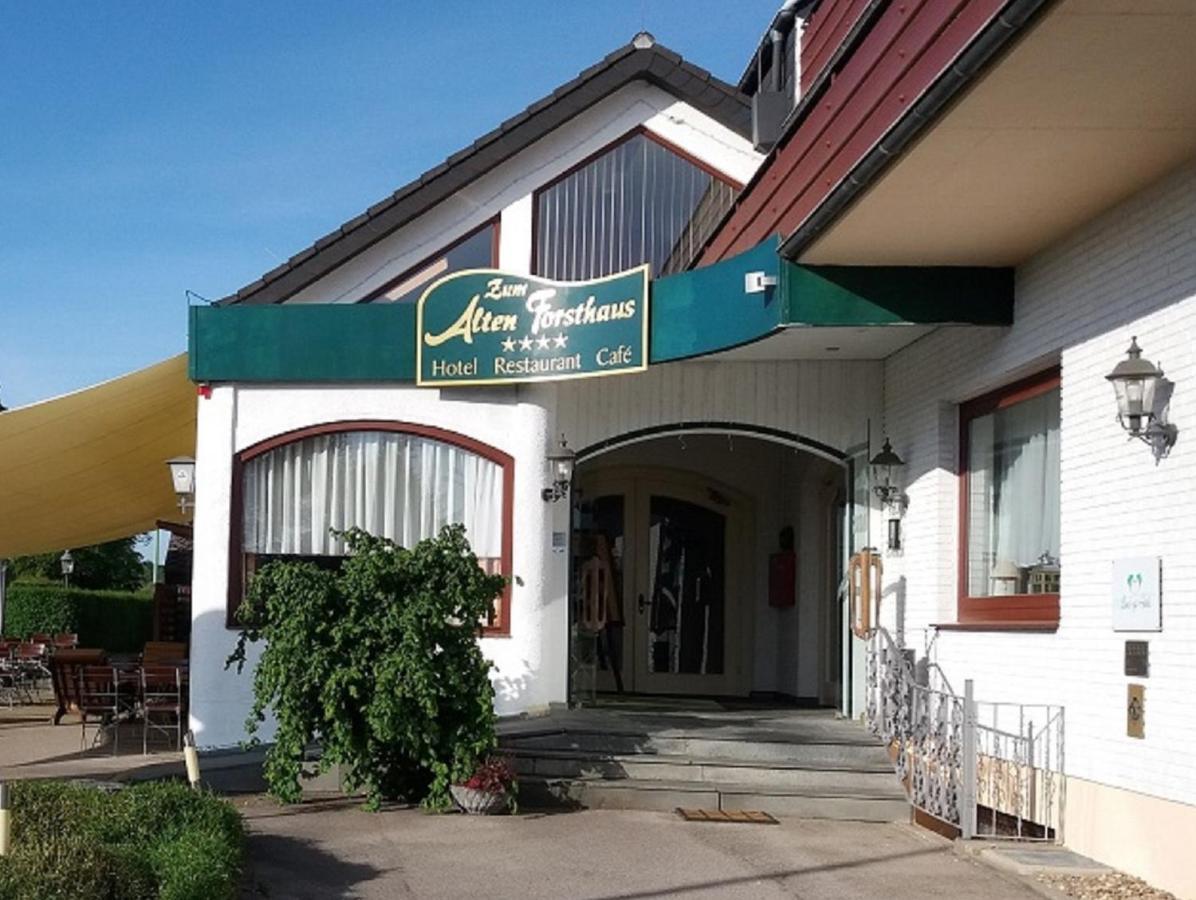 Land-Gut-Hotel Zum Alten Forsthaus - Aufladestation Fuer Elektroautos Hurtgenwald Bagian luar foto