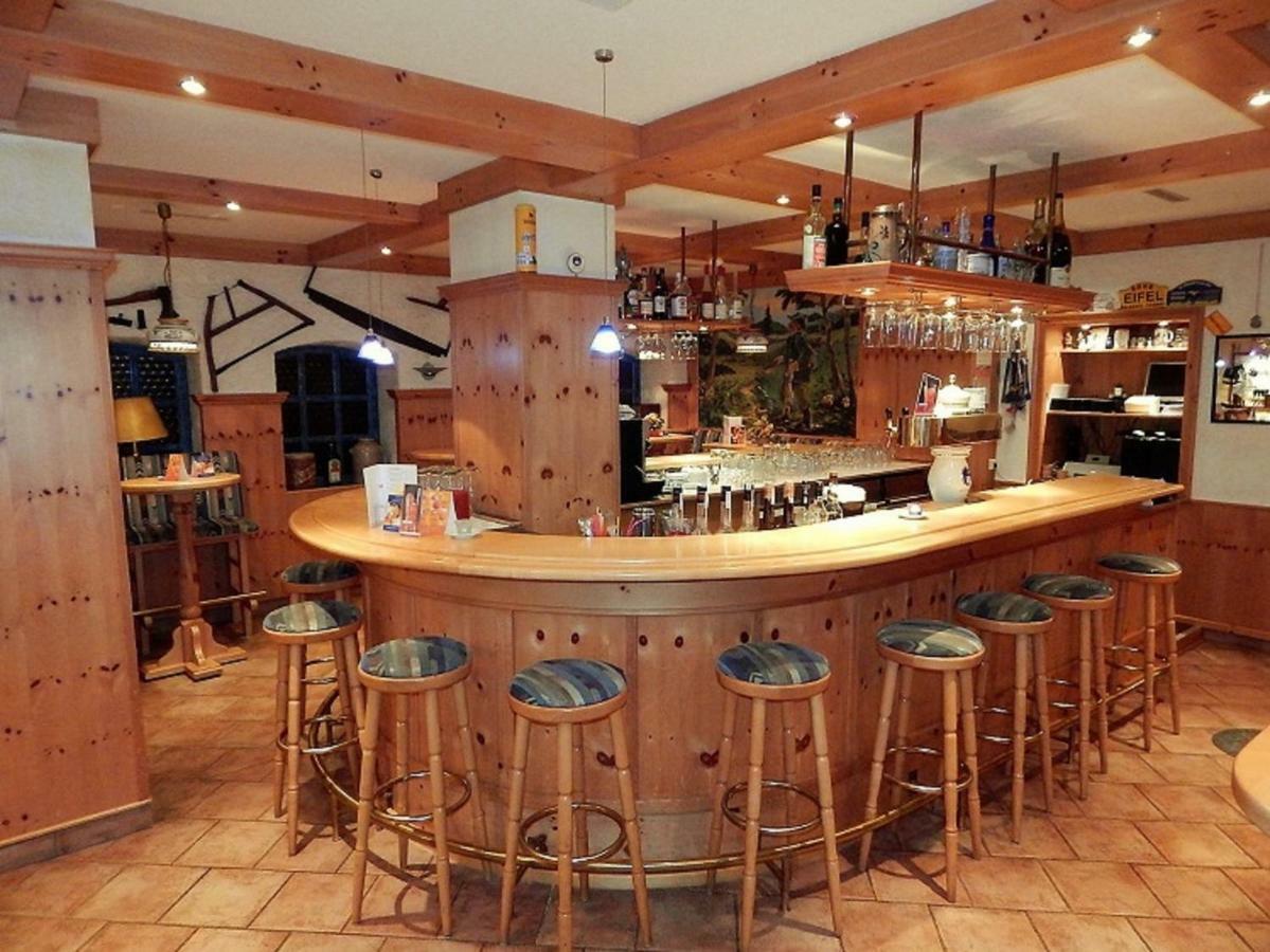 Land-Gut-Hotel Zum Alten Forsthaus - Aufladestation Fuer Elektroautos Hurtgenwald Bagian luar foto